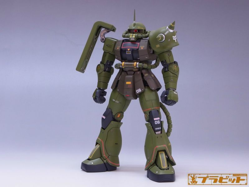 入荷中◆MG 1/100 MS-06J ザクⅡ Ver.2.0 改造塗装済完成品◆ 完成品