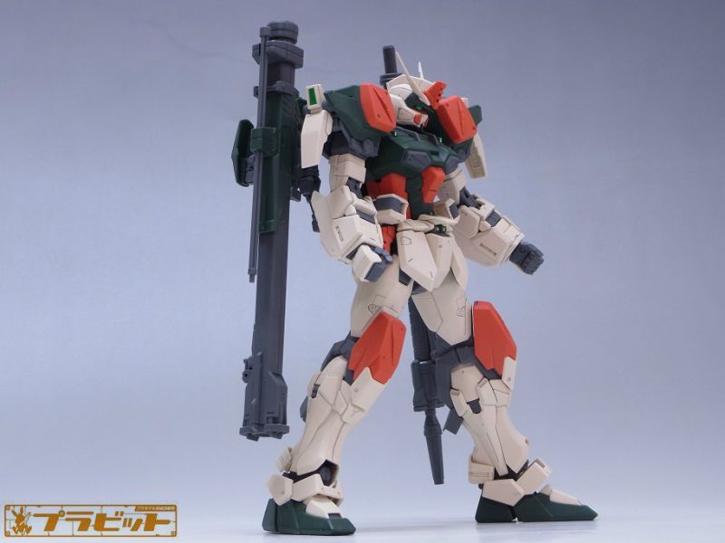 MG 1/100 GAT-X103 バスターガンダム 完成品（素組）