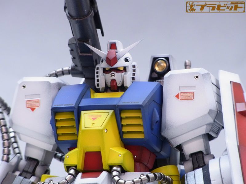 MG 1/100 パーフェクトガンダム 塗装完成品-