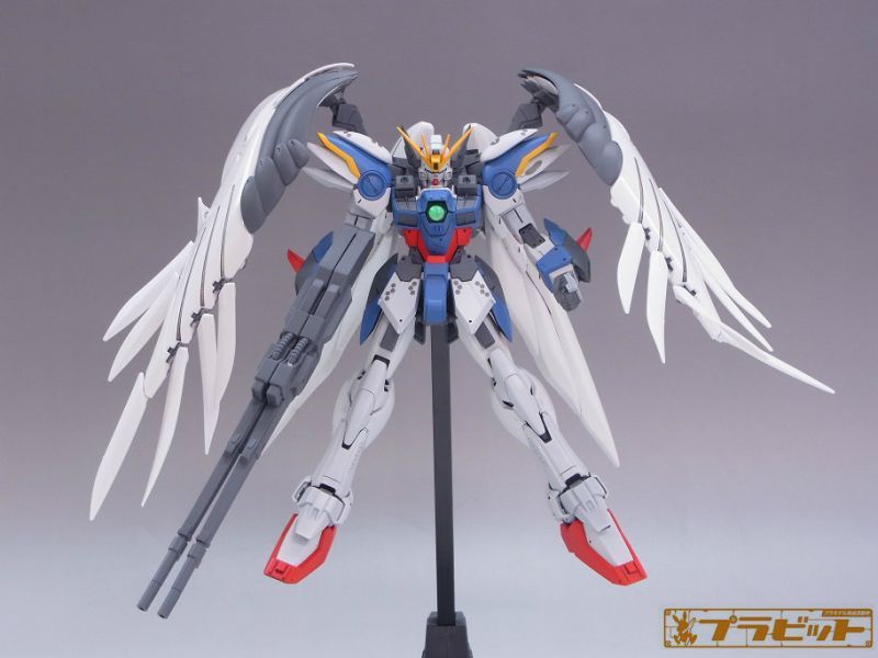 MG 1/100 XXXG-00W0 ウィングガンダムゼロカスタム 完成品（全