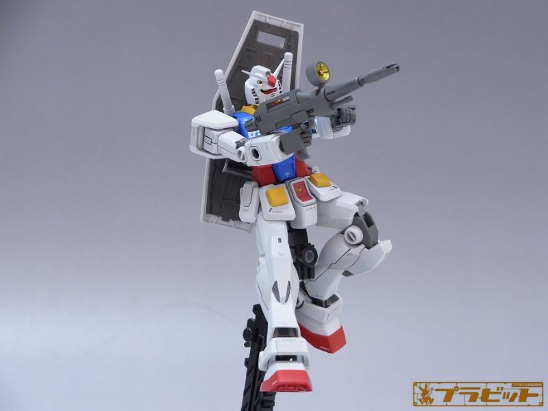 HGUC（リバイブ） 1/144 RX-78-2 ガンダム 完成品(全塗装）