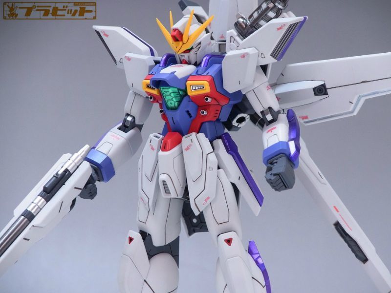 MG 1/100 GX-9900 ガンダムX 完成品（全塗装）