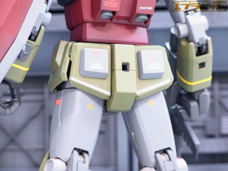 MG 1/100 RX-78-2 ガンダム Ver.2.0 リアルタイプカラー完成品(全塗装）