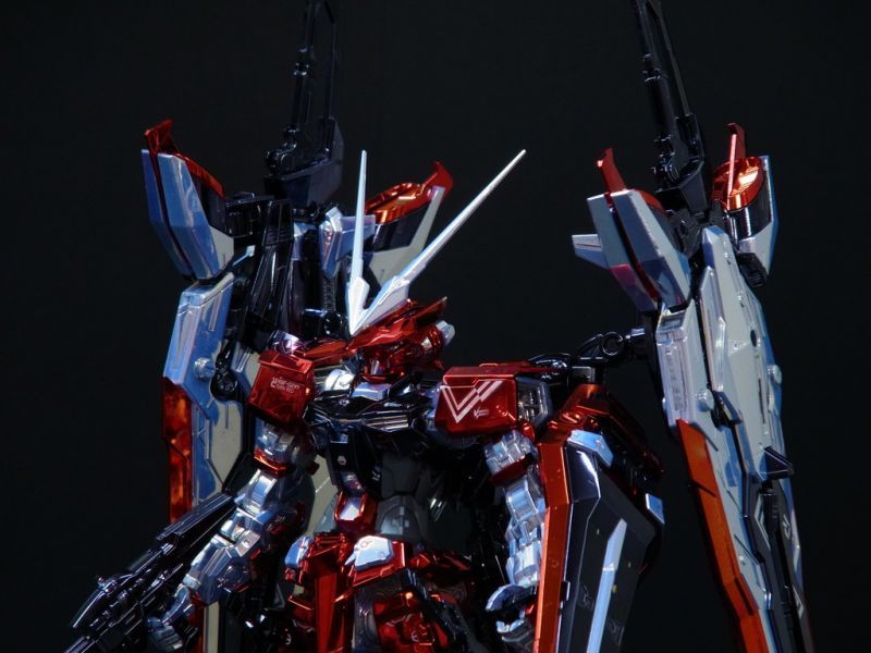 今すぐ飾れるガンプラ】MG 1/100 アストレイターンレッド 完成品