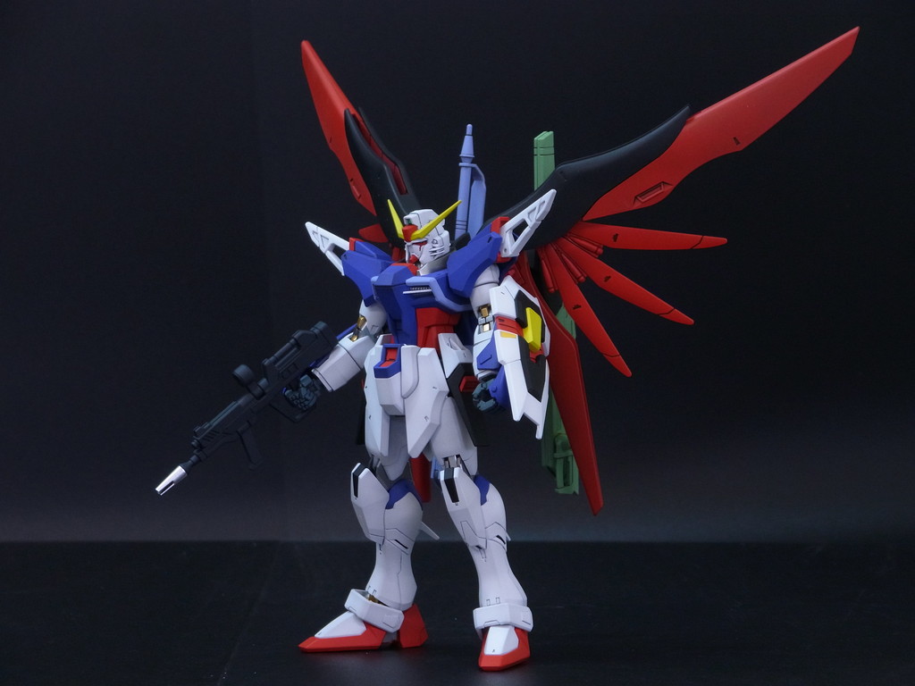 今すぐ飾れるガンプラ】HG 1/144 デスティニーガンダム 塗装済完成品